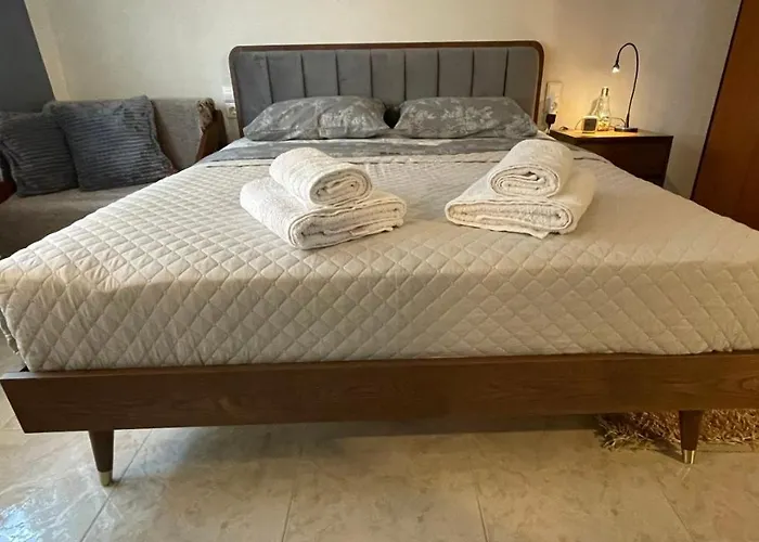 Houseloft Center * Elassona